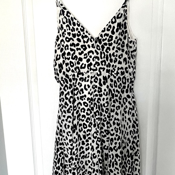 NWOT Women’s Express XS Black and White Dress - Picture 4 of 5